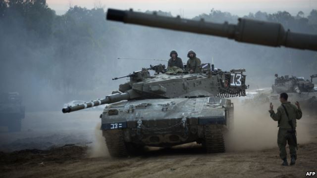 Tentara Israel mengadakan latihan perang secara mendadak di perbatasan dengan Jalur Gaza - ảnh 1