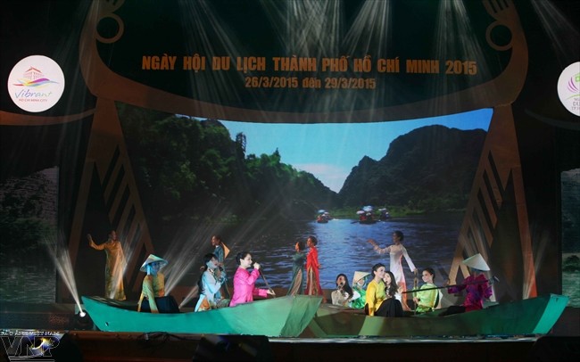 Penutupan Pesta Pariwisata kota Ho Chi Minh tahun 2015 - ảnh 1