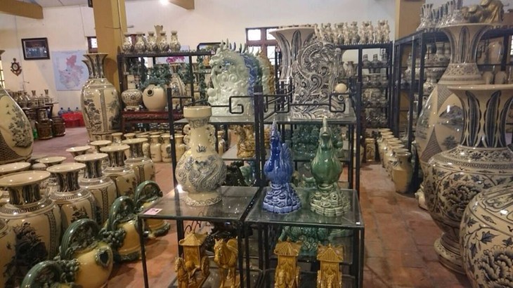 Keramik Chu Dau turut melestarikan kebudayaan Vietnam - ảnh 3