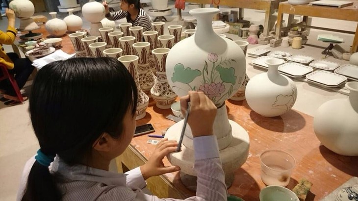 Keramik Chu Dau turut melestarikan kebudayaan Vietnam - ảnh 8