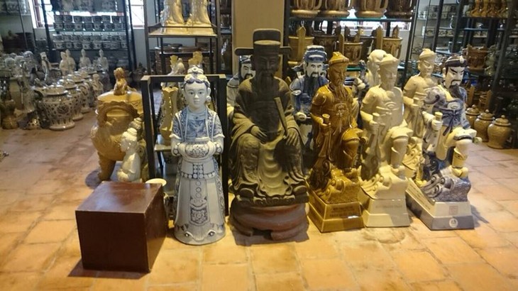 Keramik Chu Dau turut melestarikan kebudayaan Vietnam - ảnh 5