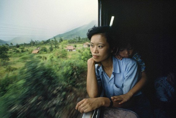 Fotografer. Wartawan Amerika Serikat, Catherine Karnow mengadakan pameran foto tentang Vietnam - ảnh 1