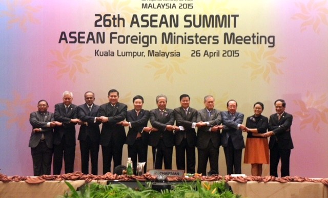 Konferensi-konferesi Menteri persiapan bagi Konferensi Tingkat Tinggi ke-26 ASEAN - ảnh 1