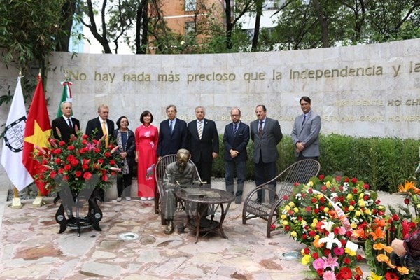 Upacara peresmian Tugu Monumen Presiden Ho Chi Minh di Meksiko - ảnh 1