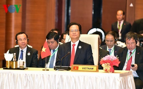 Vietnam memberikan sumbangan yang aktif kepada suksesnya Konferensi CLMV dan ACMECS - ảnh 1
