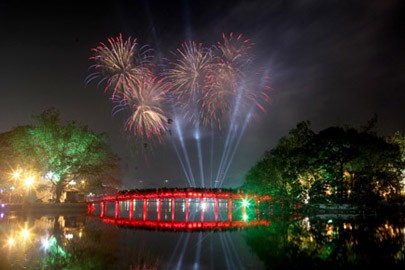 Kota Hanoi mengadakan banyak aktivitas untuk menyambut Hari Nasional - ảnh 1