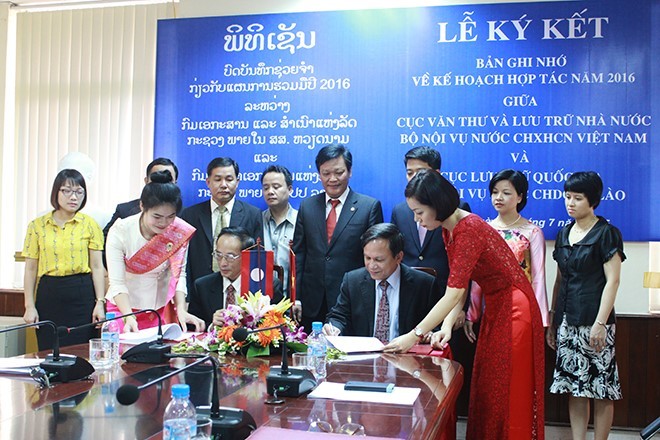 Vietnam – Laos bekerjasama di bidang surat-menyurat dan kearsifan - ảnh 1
