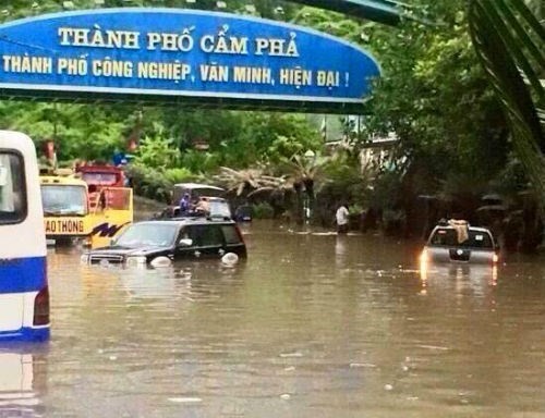 Provinsi-provinsi di Vietnam Utara aktif mengatasi akibat banjir - ảnh 1