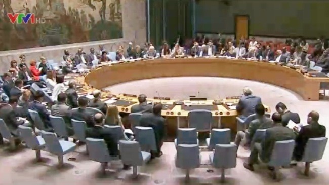 DK PBB mengesahkan resolusi tentang masalah senjata kimia di Suriah - ảnh 1