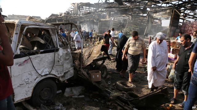 IS mengakui sebagai pelaku serangan bom yang berlumuran darah di Irak - ảnh 1