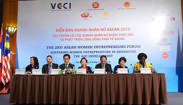 Menciptakan kemudahan kepada wirausaha wanita dalam berkembang dan berbaur pada Komunitas Ekonomi ASEAN - ảnh 1