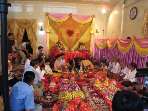 Acara pernikahan tradisional dari warga etnis minoritas Khmer - ảnh 1