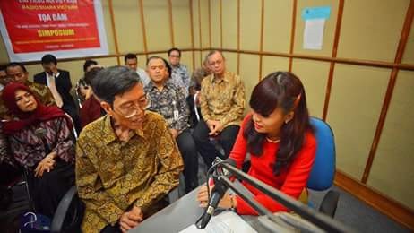 Simposium sehubungan dengan peringatan ultah ke-50 Berdirinya Program Siaran Bahasa Indonesia - ảnh 6