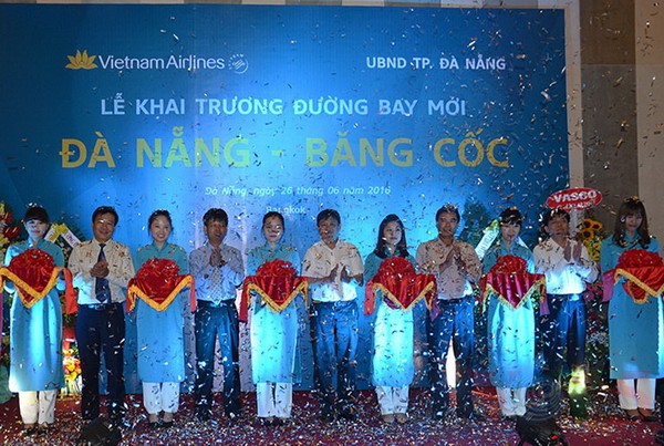 Vietnam Airlines membuka penerbangan Da Nang – Bangkok - ảnh 1