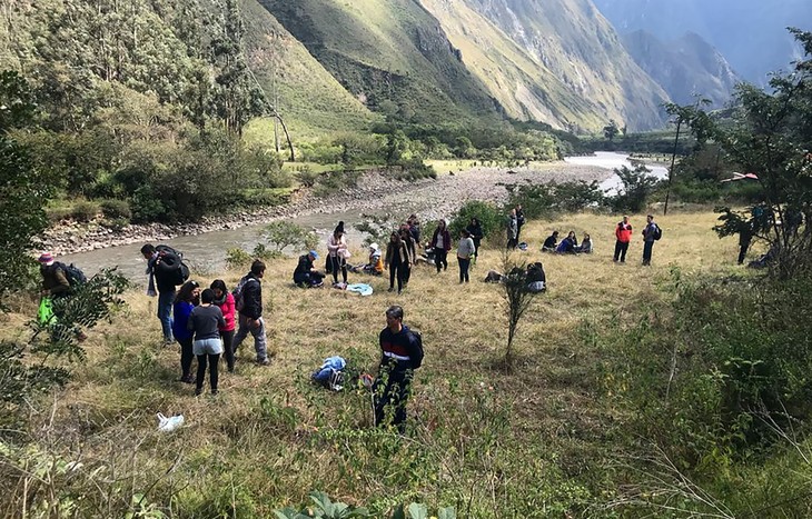 Pérou: 35 touristes blessés dans une collision de trains près du Machu Picchu - ảnh 1
