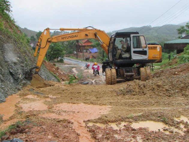 Vietnam: Inondations après le passage du typhon Bebinca - ảnh 1