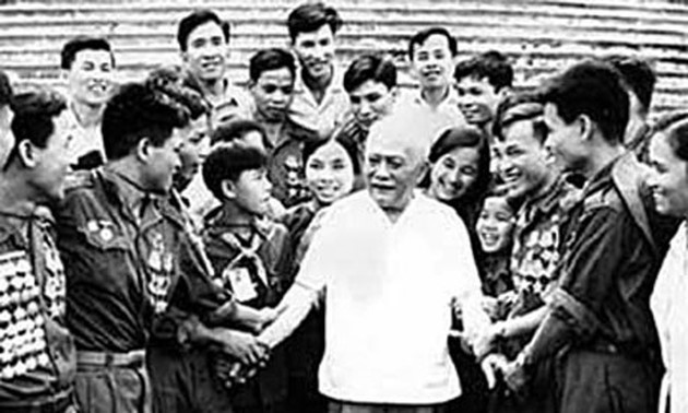 Le président Tôn Duc Thang, exemple moral de la révolution vietnamienne - ảnh 1