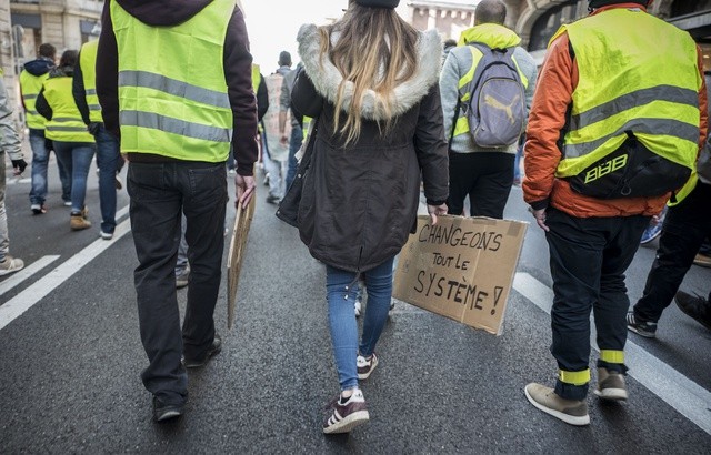 «Gilets jaunes» à Bruxelles: Première manifestation émaillée d’incidents dans la capitale - ảnh 1