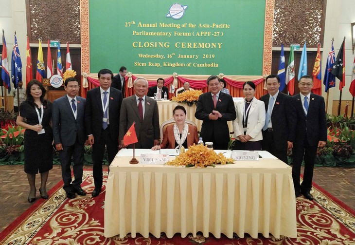 Clôture de la 27e Assemblée annuelle du Forum parlementaire d’Asie-Pacifique - ảnh 1