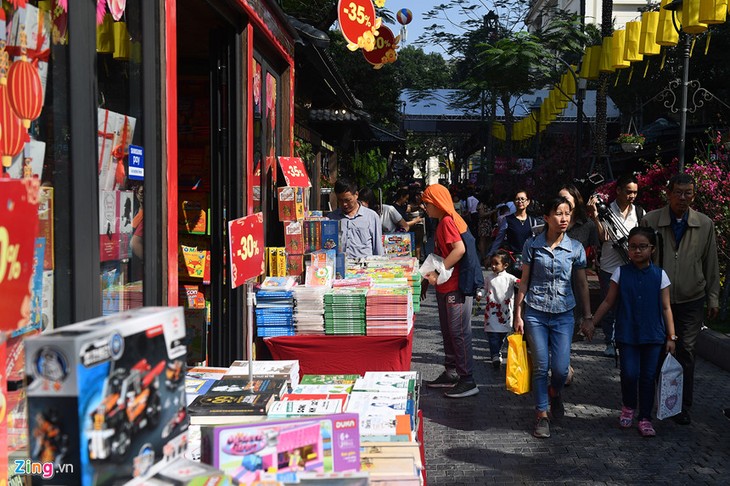 Hanoï : Inauguration de la rue aux livres du printemps 2019 - ảnh 1