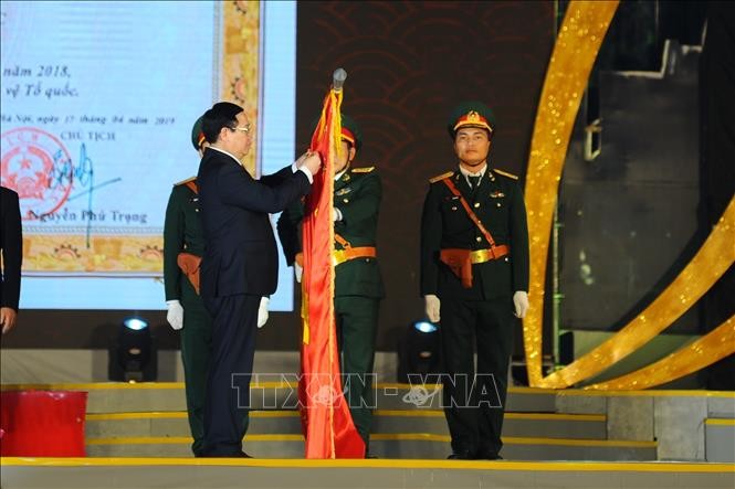 Nghi Lôc reçoit l’Ordre du Travail  - ảnh 1