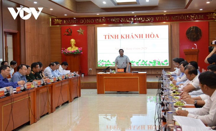 Pham Minh Chinh: Khanh Hoà devrait devenir un levier de croissance du Centre méridional - ảnh 1