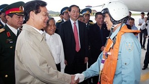 Premierminister Dung besucht Binh Dinh - ảnh 1