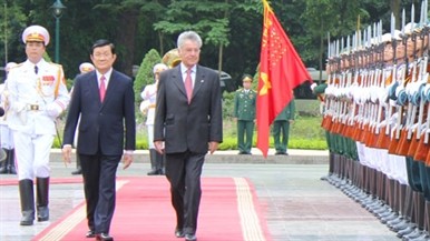 Österreichischer Bundespräsident Fischer besucht Vietnam - ảnh 1