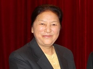 Parlamentspräsident Hung trifft die laotische Parlamentspräsidentin Yathotu - ảnh 1