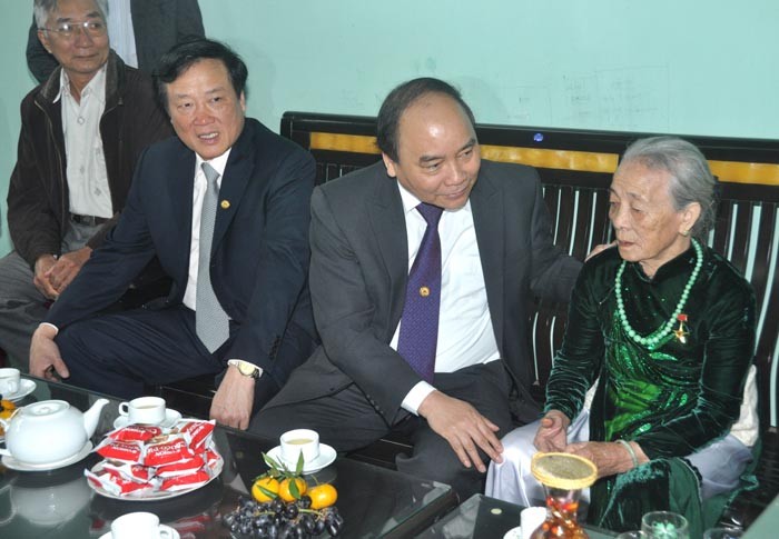 Vize-Premierminister besucht die Provinz Quang Ngai - ảnh 1