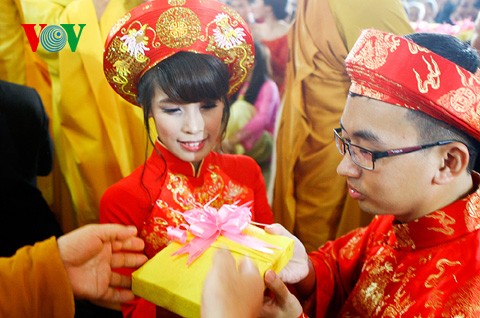 Hang Thuan Zeremonie: Buddhistische Hochzeitszeremonie  - ảnh 13
