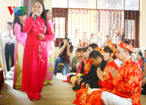 Hang Thuan Zeremonie: Buddhistische Hochzeitszeremonie  - ảnh 5