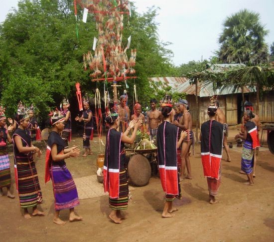 Traditionelle Hochzeitsfeier der Volksgruppe M’Nong - ảnh 1
