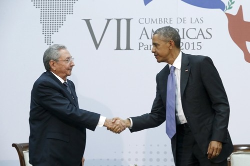 Historisches Gespräch zwischen Obama und Castro - ảnh 1