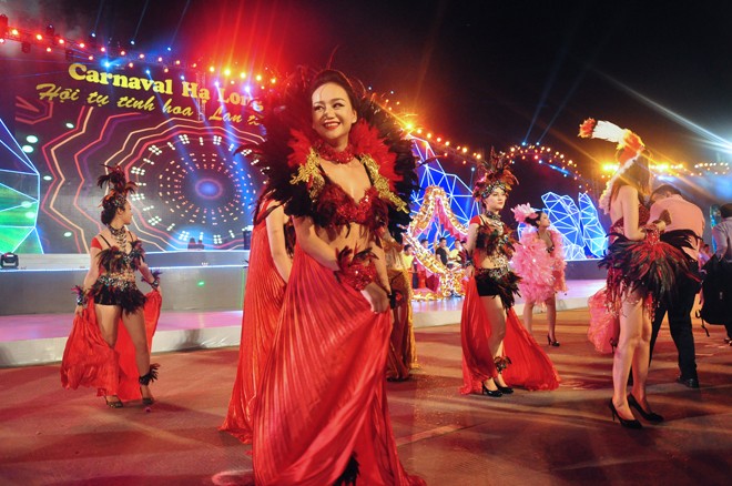 Eröffnung des Karnevals Ha Long 2015 - ảnh 1