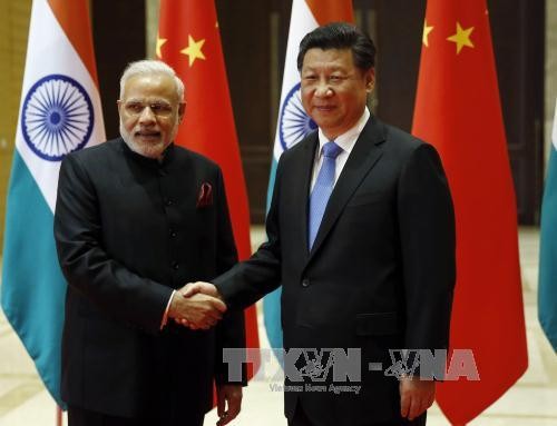 Staatspräsident Chinas trifft Premierminister Indiens - ảnh 1