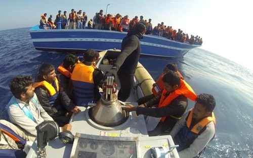 Italien rettet fast 150 Flüchtlinge - ảnh 1