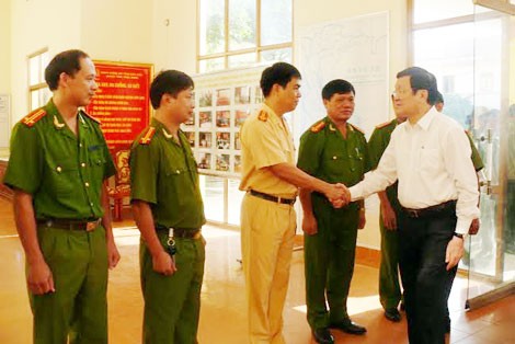 Staatspräsident Truong Tan Sang besucht Provinz Bac Can - ảnh 1