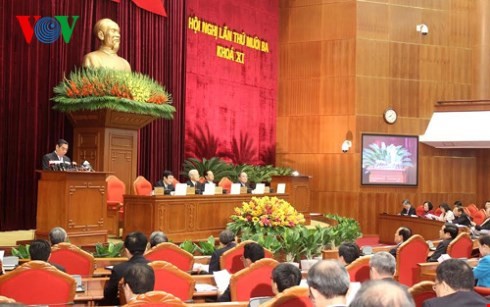 Der 2. Tag der 14. ZK-Sitzung in Hanoi - ảnh 1