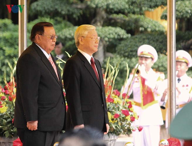 Vietnam-Laos-Beziehungen auf neues Niveau heben - ảnh 1