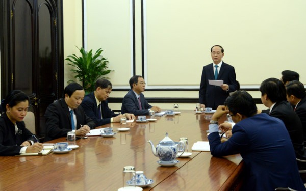 Staatspräsident Tran Dai Quang tagt mit Leitern des APEC-Geschäftsberatungsrates - ảnh 1