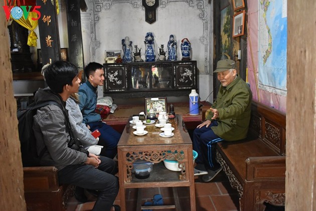 Das Idyll im historischen Dorf Duong Lam - ảnh 7