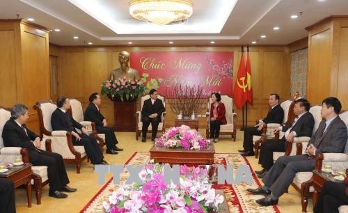 Truong Thi Mai trifft Vertreter des vietnamesischen Protestantenvereins - ảnh 1