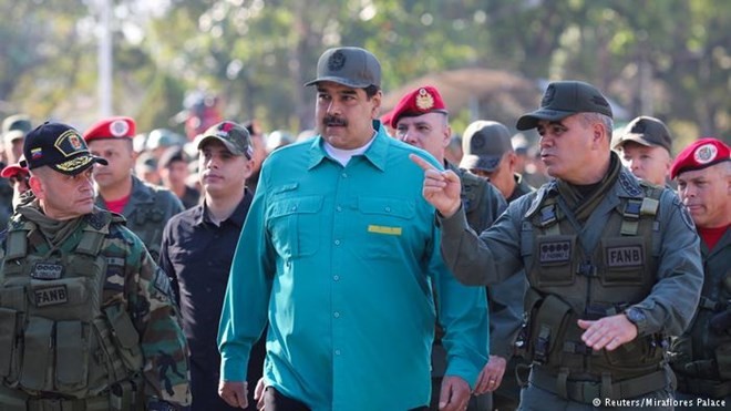 Venezuelas Armee ist bolivarischer Revolution und Verfassung treu - ảnh 1