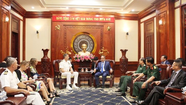 Nguyen Thien Nhan trifft den Kommandeur des US-Indopazifischen Kommandos - ảnh 1
