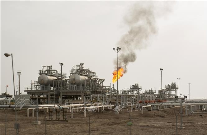 Irak unterzeichnet 53 Milliarden US-Dollar schwere Energievereinbarung mit USA und China - ảnh 1