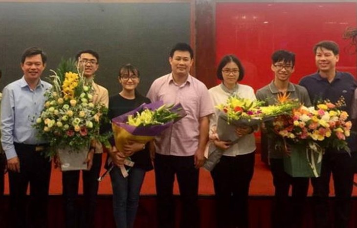 Alle vier vietnamesische Schüler gewinnen Medaillen bei der internationalen Biologie-Olympiade - ảnh 1