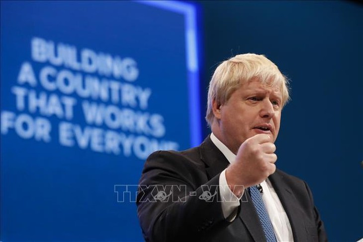 Protest gegen Boris Johnson: Zahlreiche britische Kabinettsmitglieder erklären ihren Rücktritt - ảnh 1