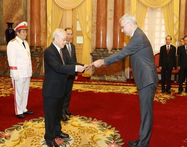 KPV-Generalsekretär und Staatspräsident Nguyen Phu Trong empfängt Botschafter - ảnh 1