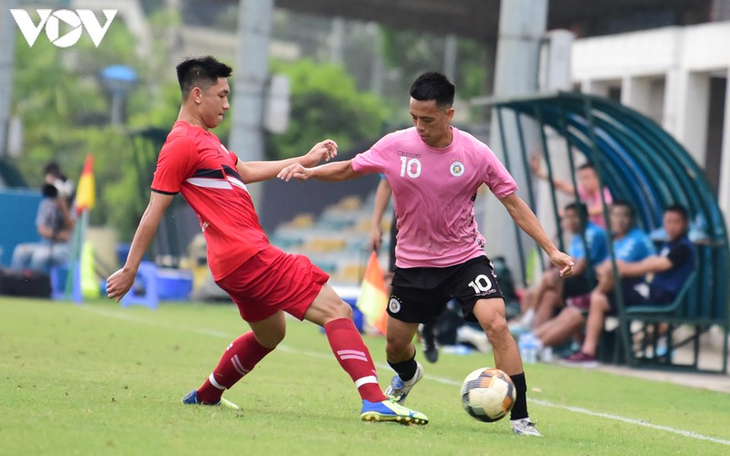 Freundschaftsfußballspiel zwischen Hanoi FC und Viettel - ảnh 1
